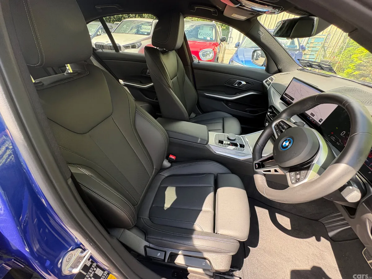 BMW 3-Series Saloon, Petrol Hybrid, 2025, Blue