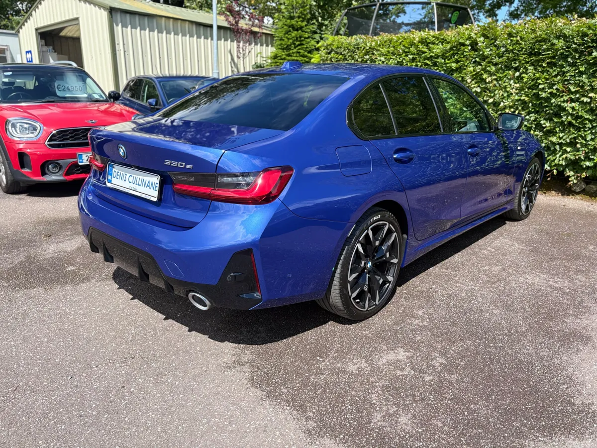 BMW 3-Series Saloon, Petrol Hybrid, 2025, Blue
