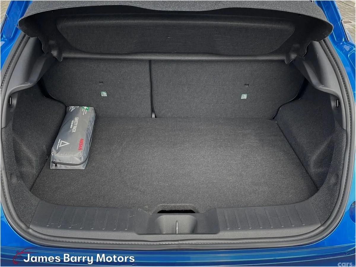 Nissan Juke SUV, Petrol, 2025, Blue