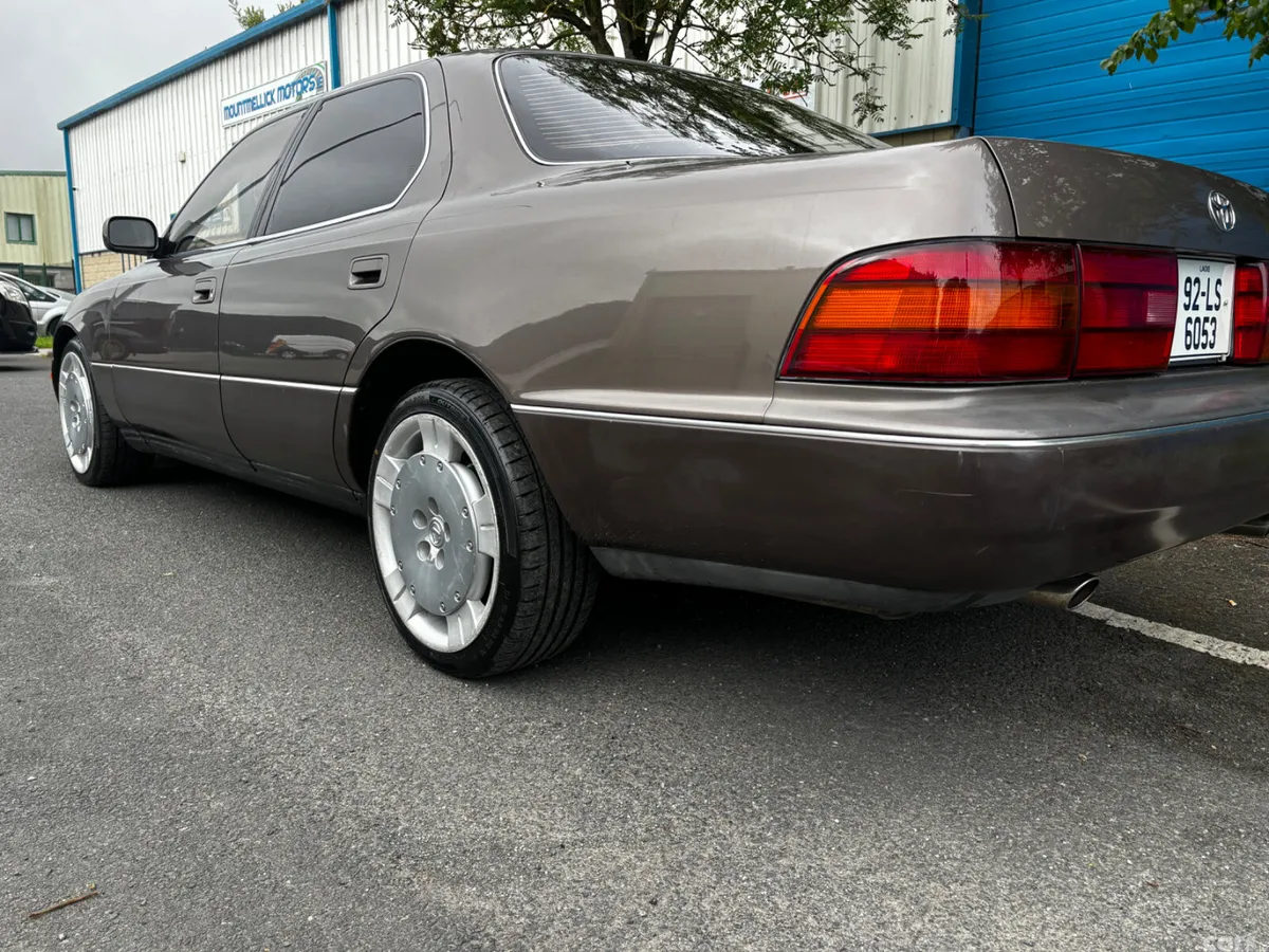 Toyota Celsior Saloon, Petrol, 1992, Brown