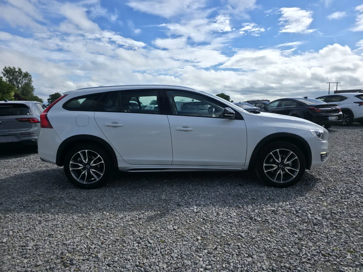 Volvo V60 Estate, Diesel, 2018, White