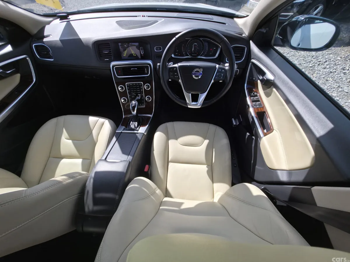 Volvo V60 Estate, Diesel, 2018, White