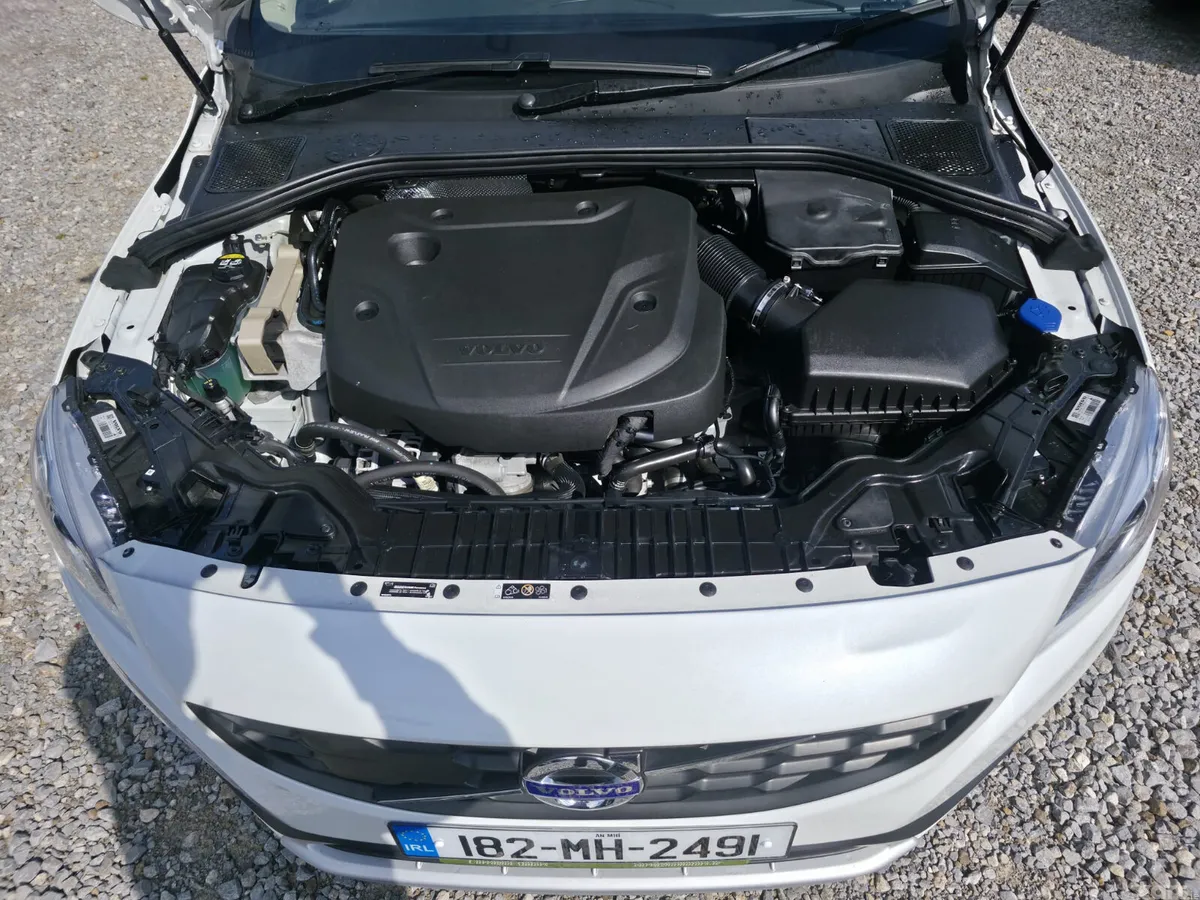 Volvo V60 Estate, Diesel, 2018, White