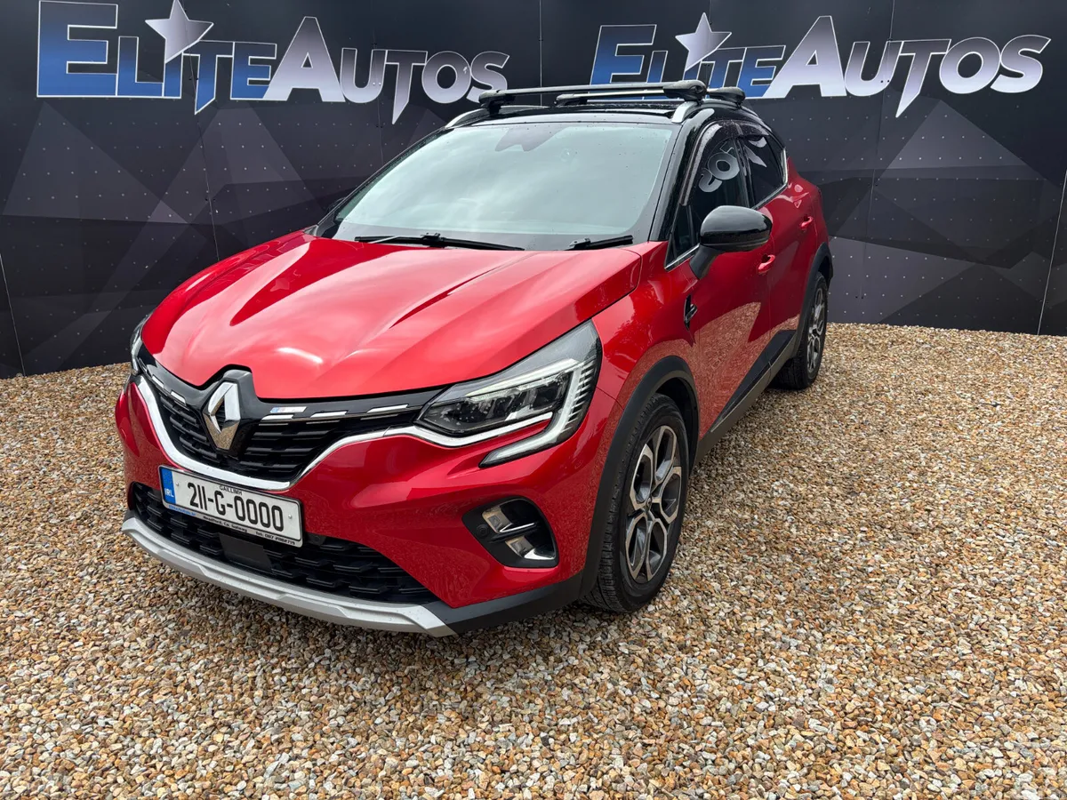 Renault Captur Hatchback, Petrol, 2021, Red