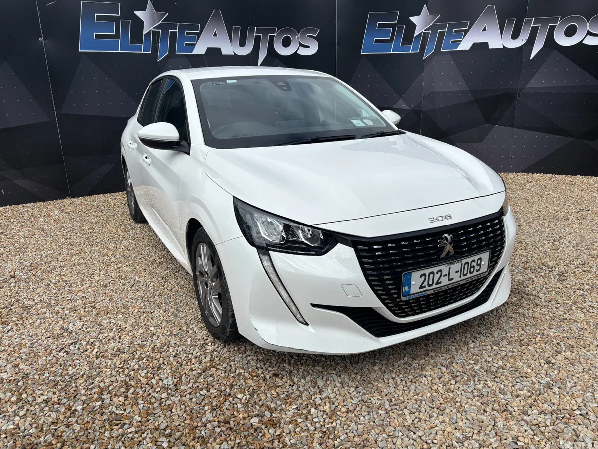 Peugeot 208 Hatchback, Petrol, 2020, White