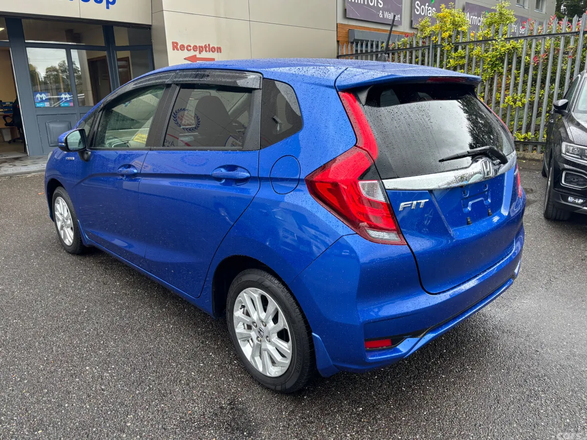 Honda Fit SUV, Petrol Hybrid, 2019, Blue