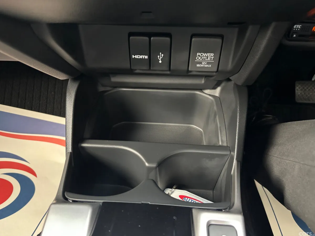 Honda Fit SUV, Petrol Hybrid, 2019, Blue