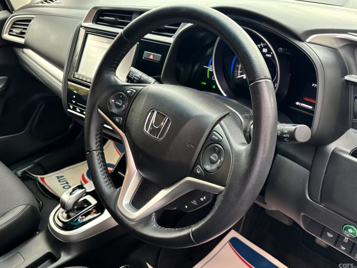 Honda Fit SUV, Petrol Hybrid, 2019, Blue