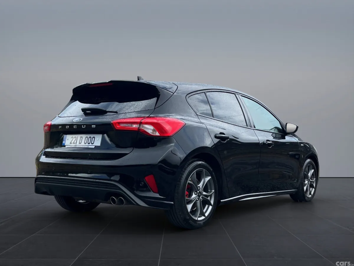 Ford Focus Hatchback, Diesel, 2022, Black
