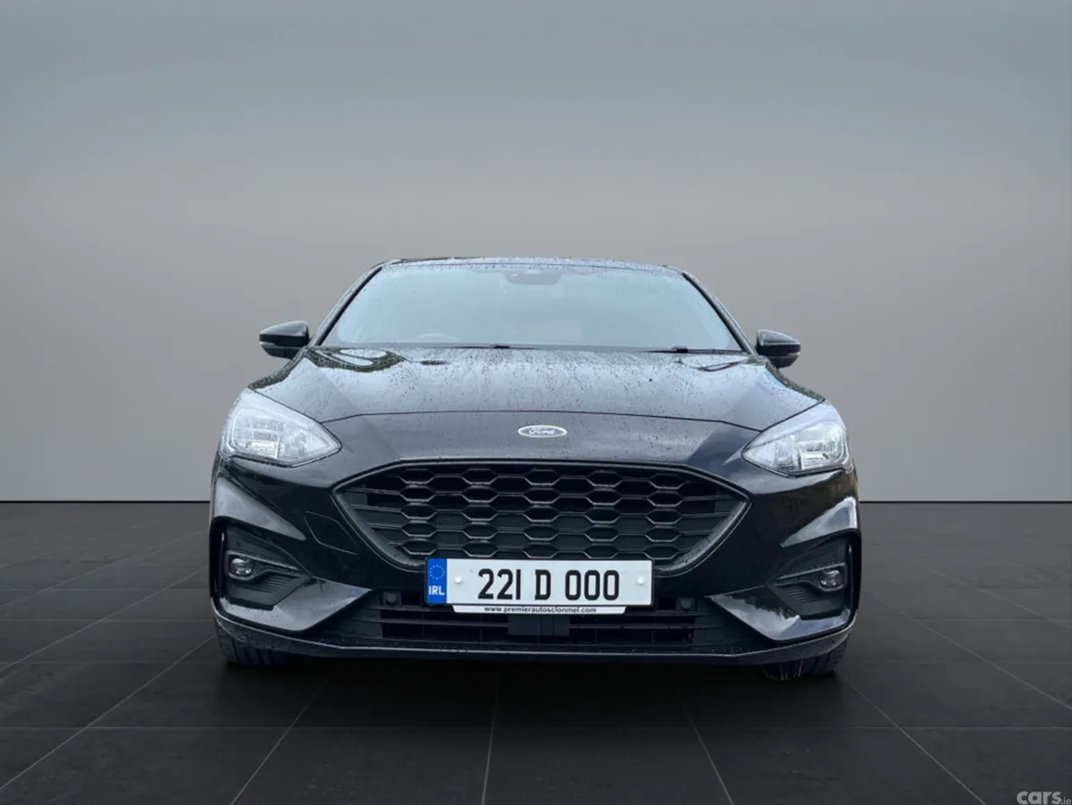 Ford Focus Hatchback, Diesel, 2022, Black