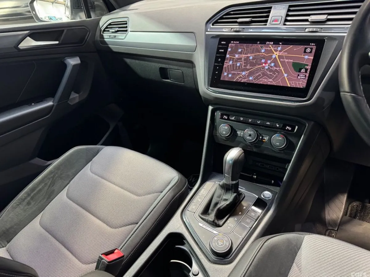 Volkswagen Tiguan MPV, Diesel, 2019, Black