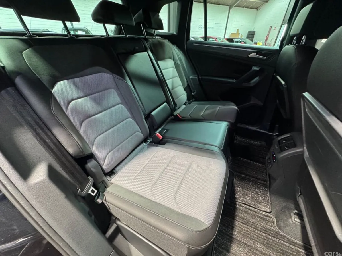 Volkswagen Tiguan MPV, Diesel, 2019, Black