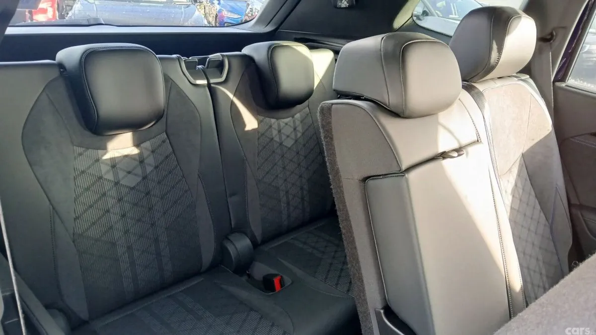 Volkswagen Tayron Estate, Diesel, 2025, Purple