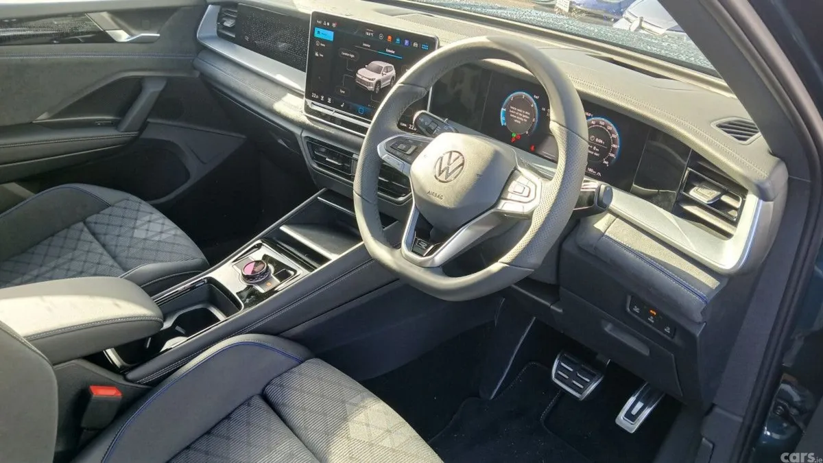 Volkswagen Tayron Estate, Diesel, 2025, Blue