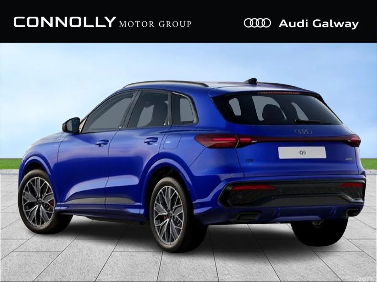 Audi Q5 SUV, Petrol Plug-in Hybrid, 2027, Blue