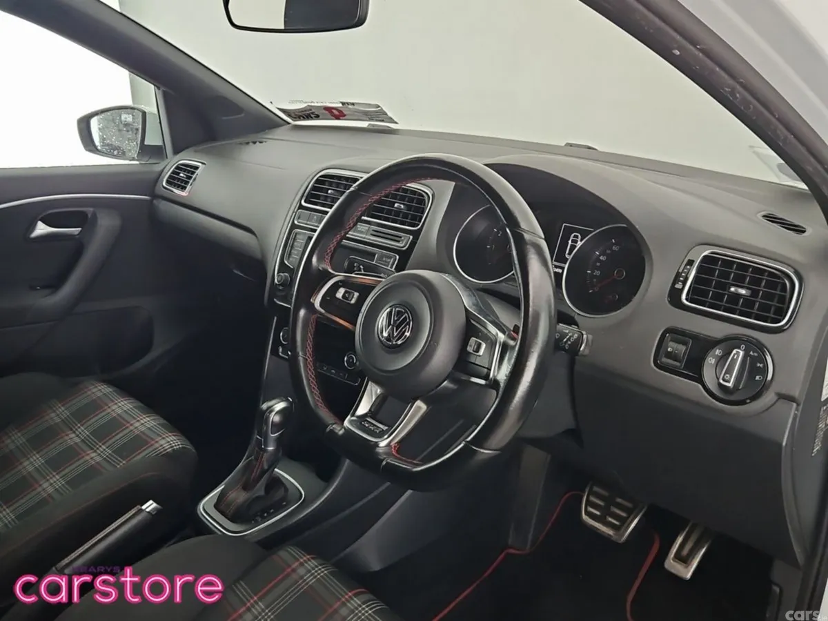 Volkswagen Polo Hatchback, Petrol, 2016, White
