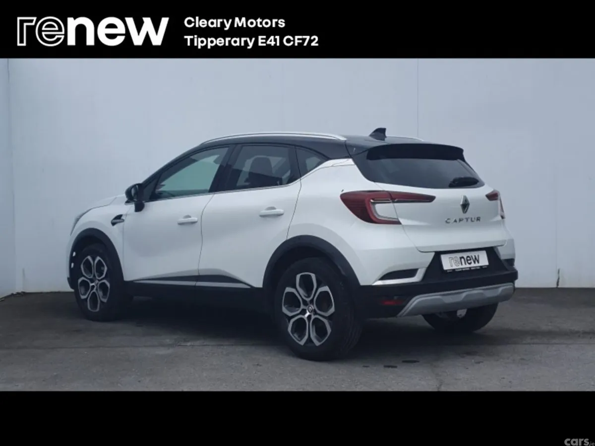 Renault Captur Hatchback, Petrol, 2023, White