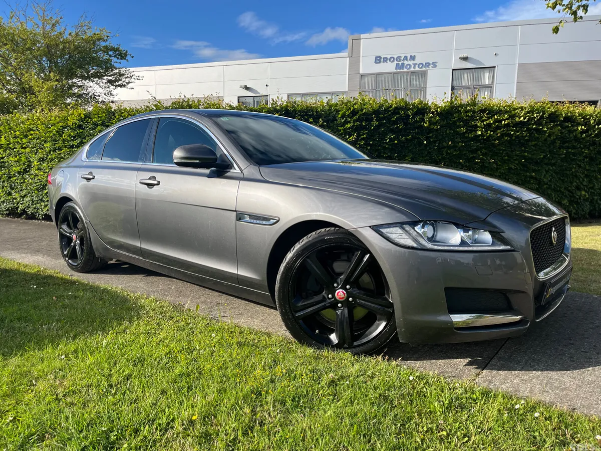 Jaguar XF Saloon, Diesel, 2017, Grey