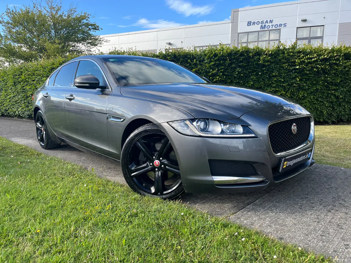 Jaguar XF Saloon, Diesel, 2017, Grey