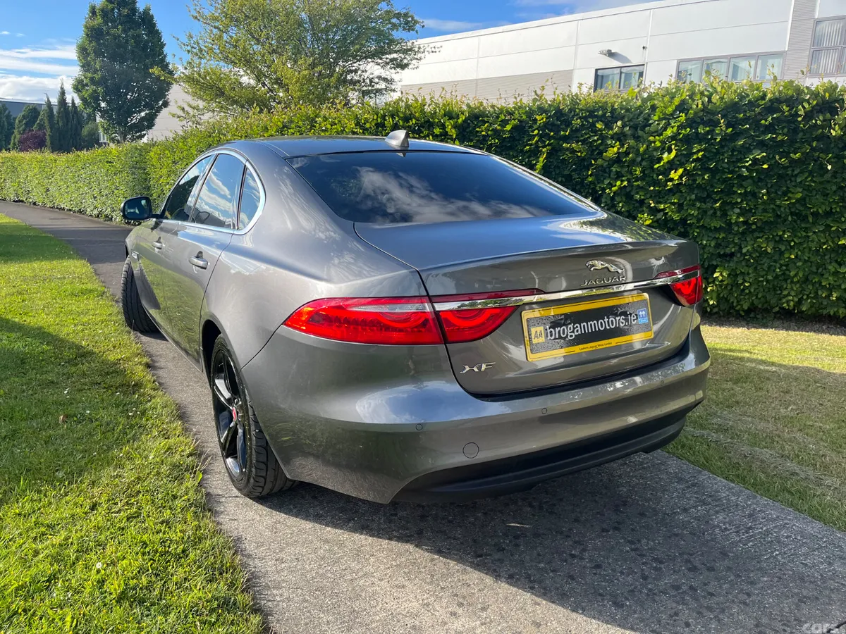 Jaguar XF Saloon, Diesel, 2017, Grey