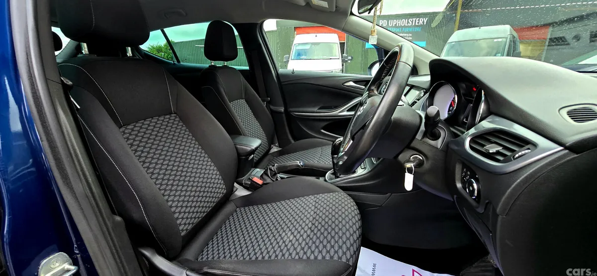 Vauxhall Astra Hatchback, Diesel, 2020, Blue