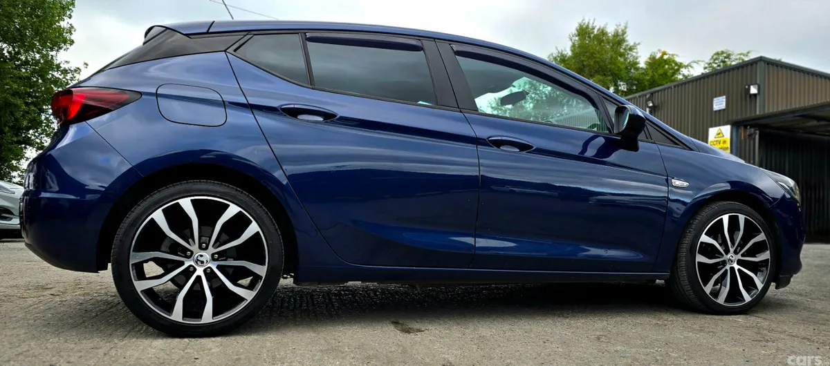 Vauxhall Astra Hatchback, Diesel, 2020, Blue