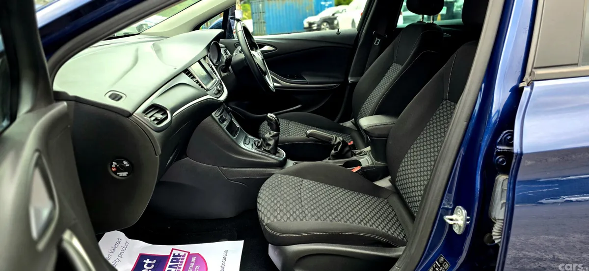 Vauxhall Astra Hatchback, Diesel, 2020, Blue