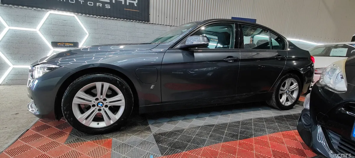 BMW 3-Series Saloon, Petrol Plug-in Hybrid, 2018, Grey
