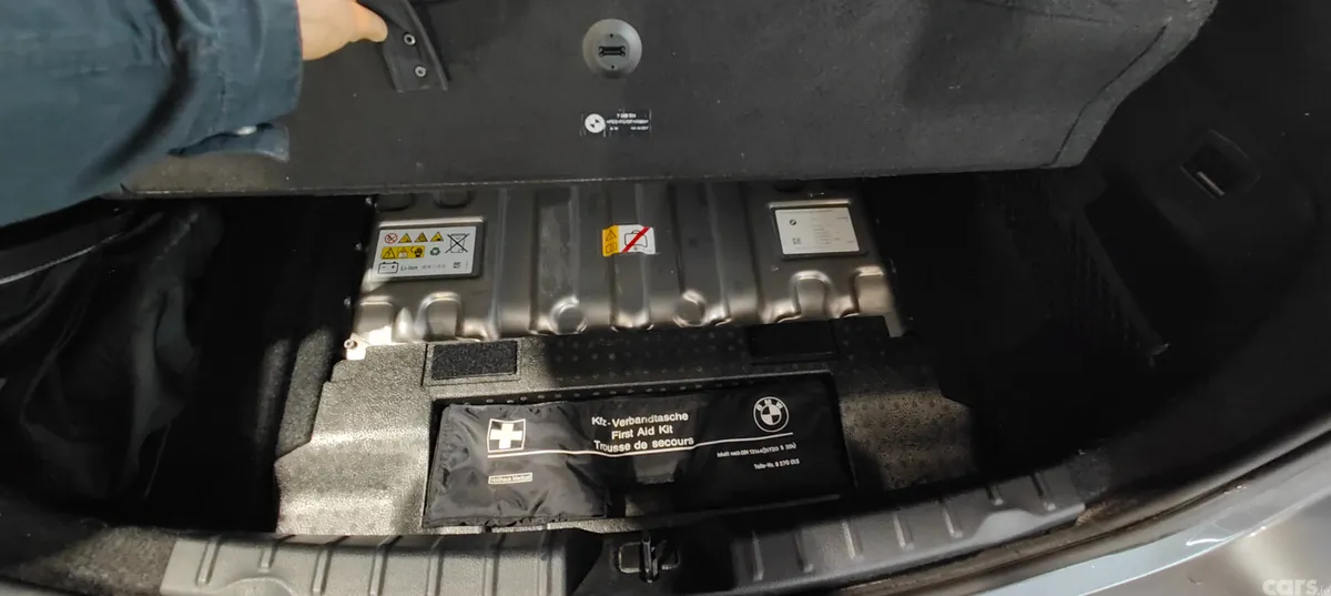 BMW 3-Series Saloon, Petrol Plug-in Hybrid, 2018, Grey