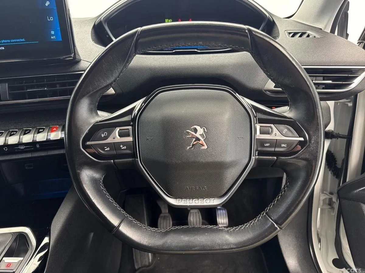 Peugeot 3008 MPV, Diesel, 2022, White