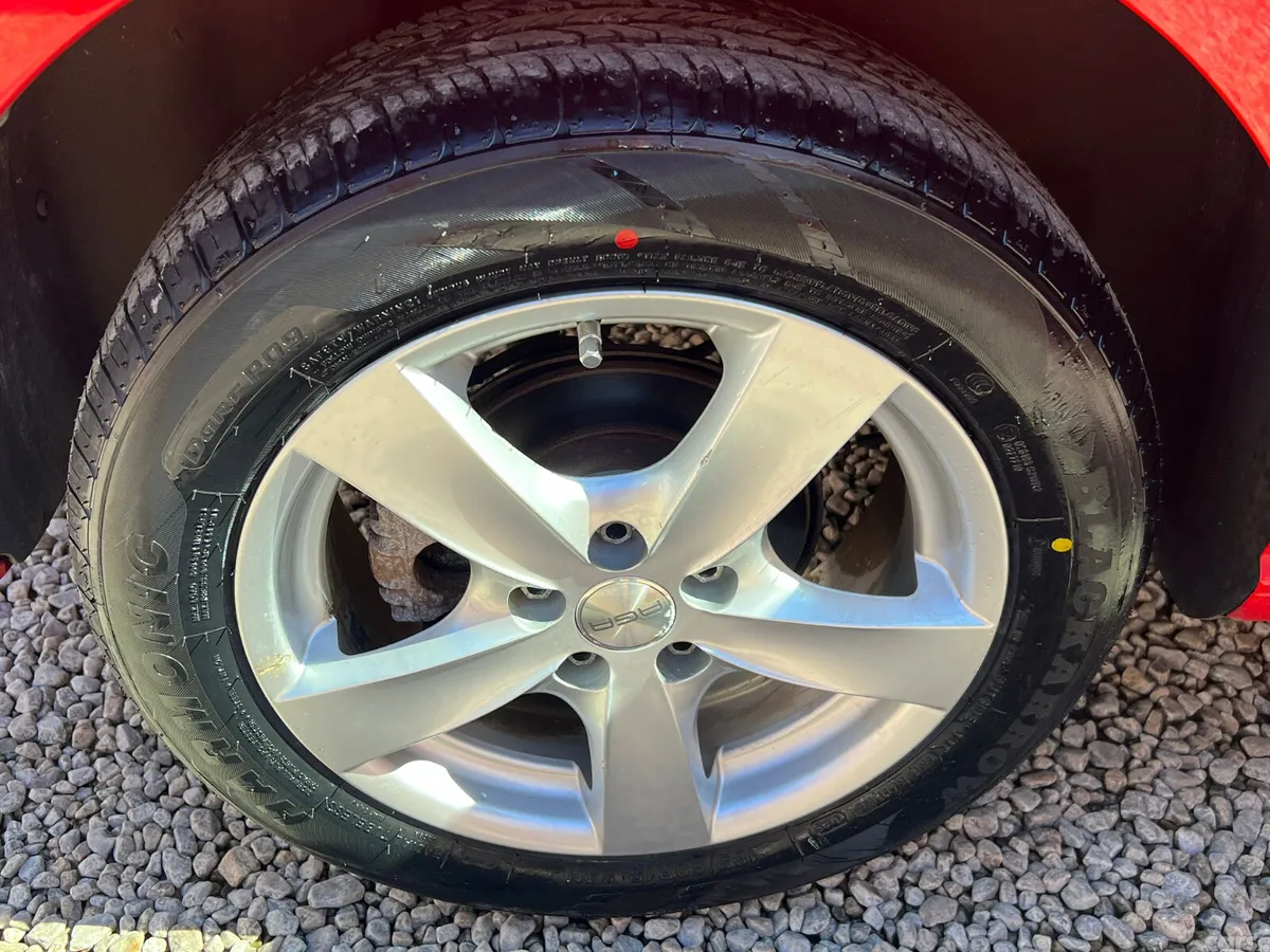 Volkswagen Polo Hatchback, Petrol, 2015, Red