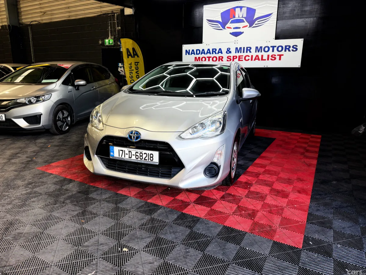 Toyota Aqua Hatchback, Petrol Hybrid, 2017, Silver