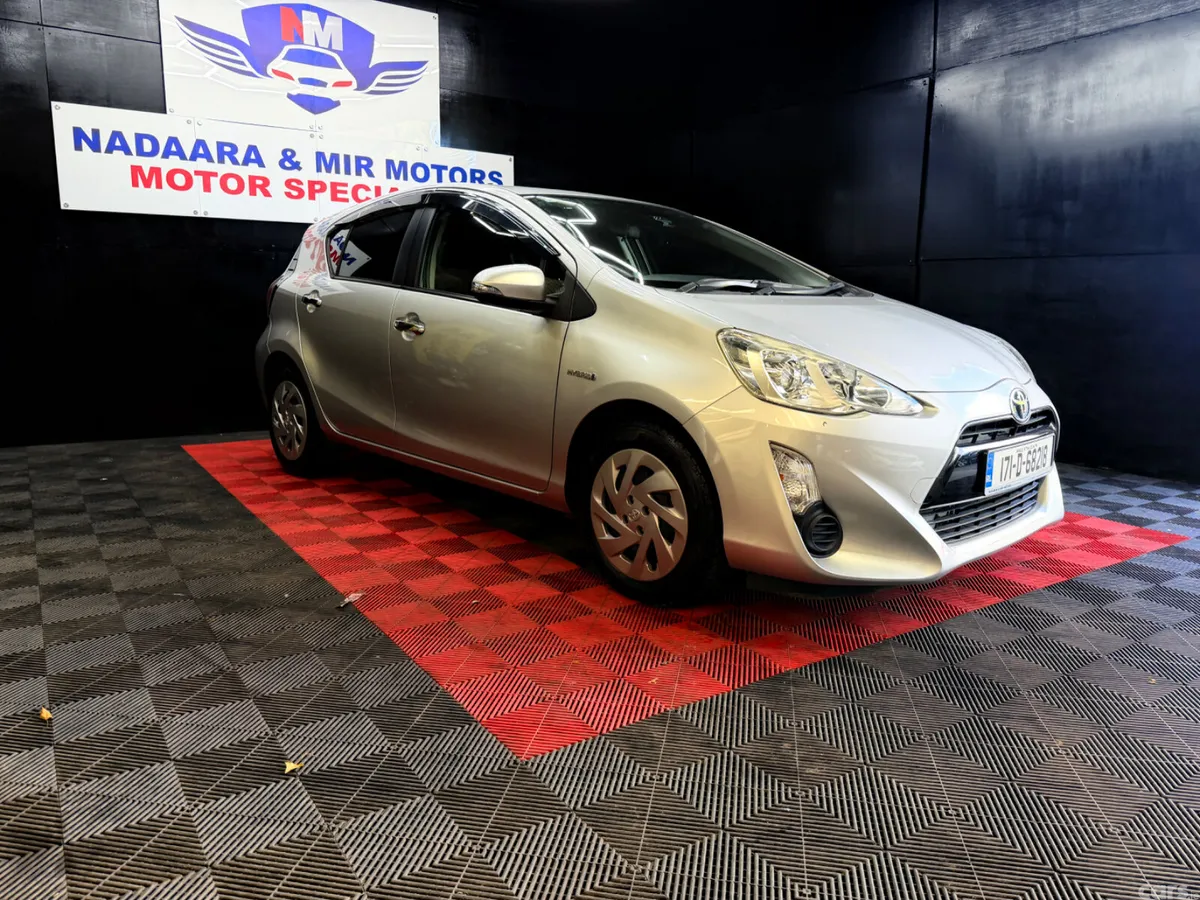 Toyota Aqua Hatchback, Petrol Hybrid, 2017, Silver