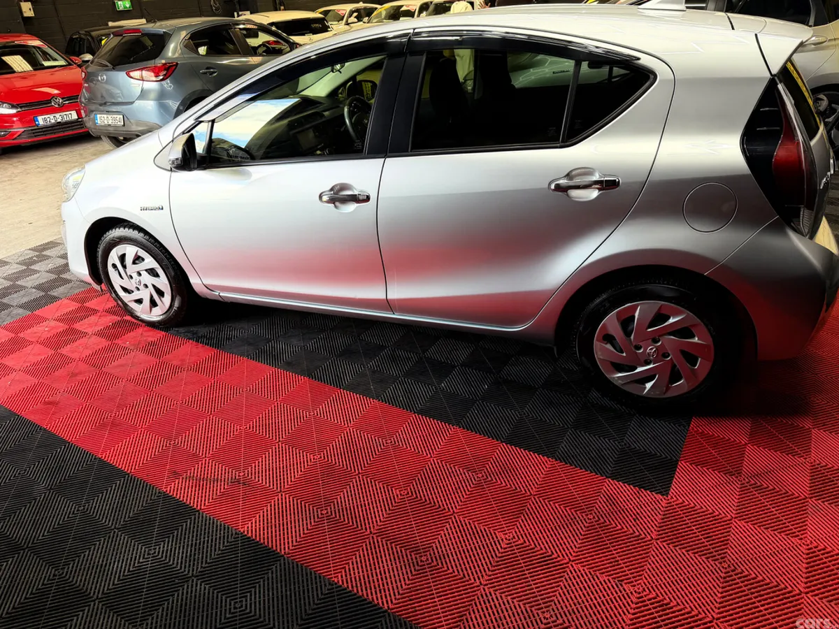 Toyota Aqua Hatchback, Petrol Hybrid, 2017, Silver