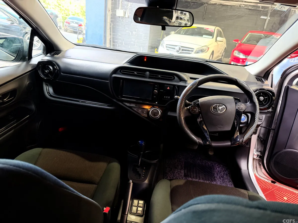 Toyota Aqua Hatchback, Petrol Hybrid, 2017, Silver