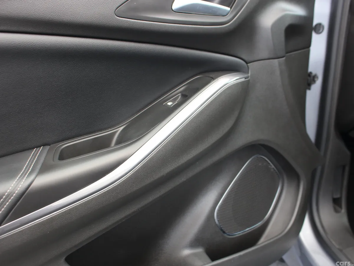 Opel Grandland X SUV, Diesel, 2020, Grey