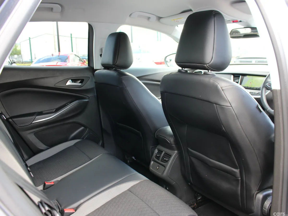 Opel Grandland X SUV, Diesel, 2020, Grey
