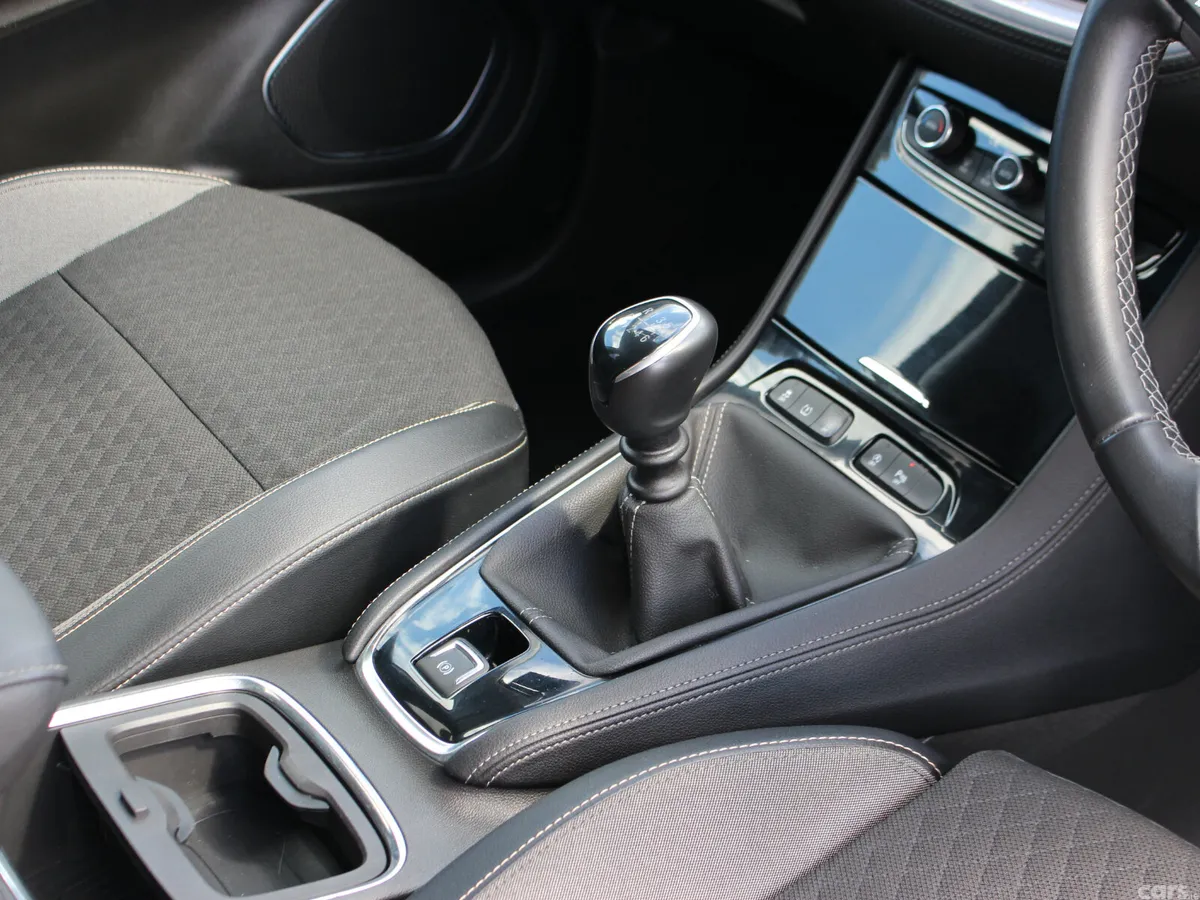 Opel Grandland X SUV, Diesel, 2020, Grey