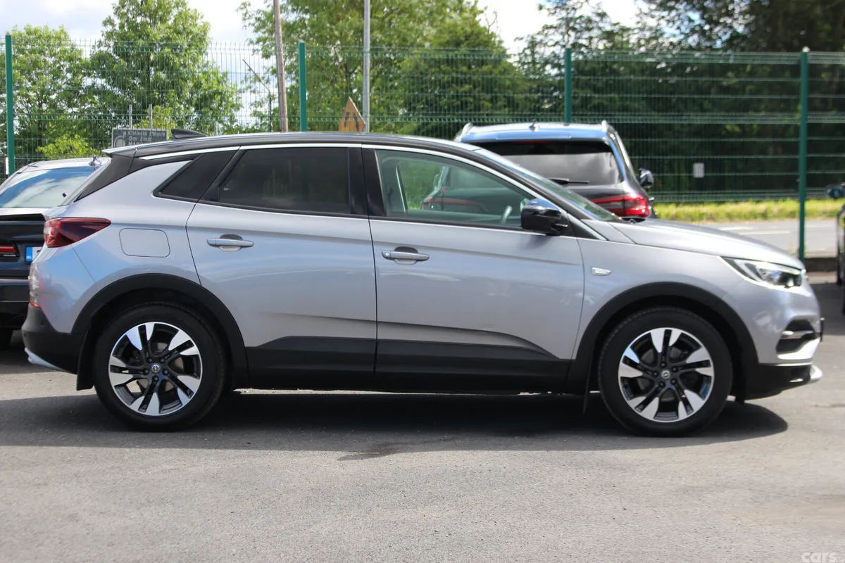 Opel Grandland X SUV, Diesel, 2020, Grey