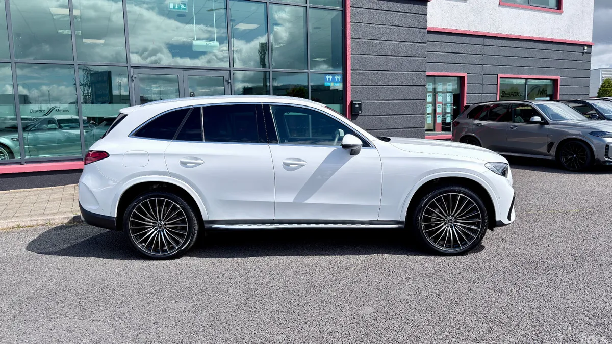 Mercedes-Benz GLC SUV, Diesel Plug-in Hybrid, 2023, White