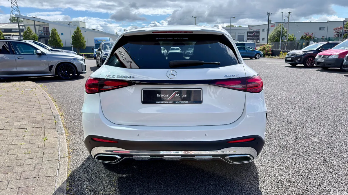 Mercedes-Benz GLC SUV, Diesel Plug-in Hybrid, 2023, White