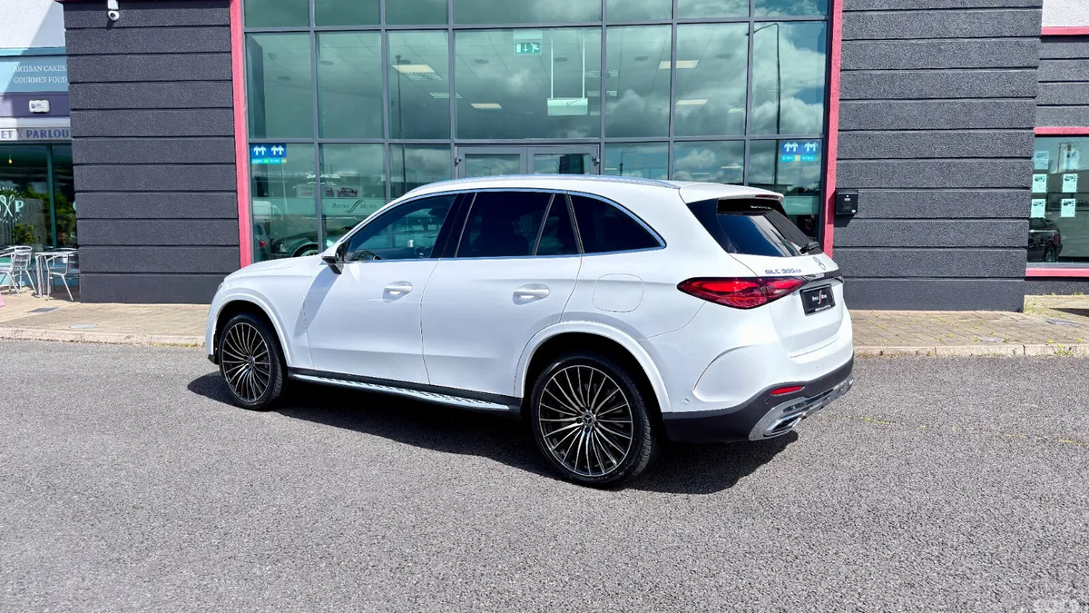 Mercedes-Benz GLC SUV, Diesel Plug-in Hybrid, 2023, White