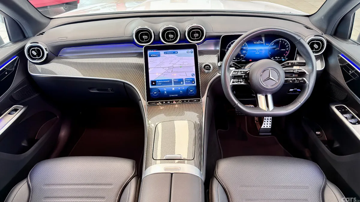 Mercedes-Benz GLC SUV, Diesel Plug-in Hybrid, 2023, White