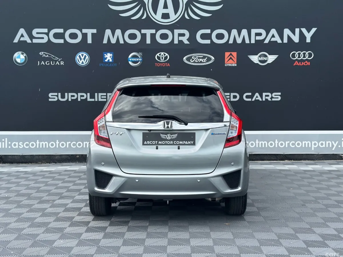 Honda Fit Hatchback, Petrol Hybrid, 2015, Silver