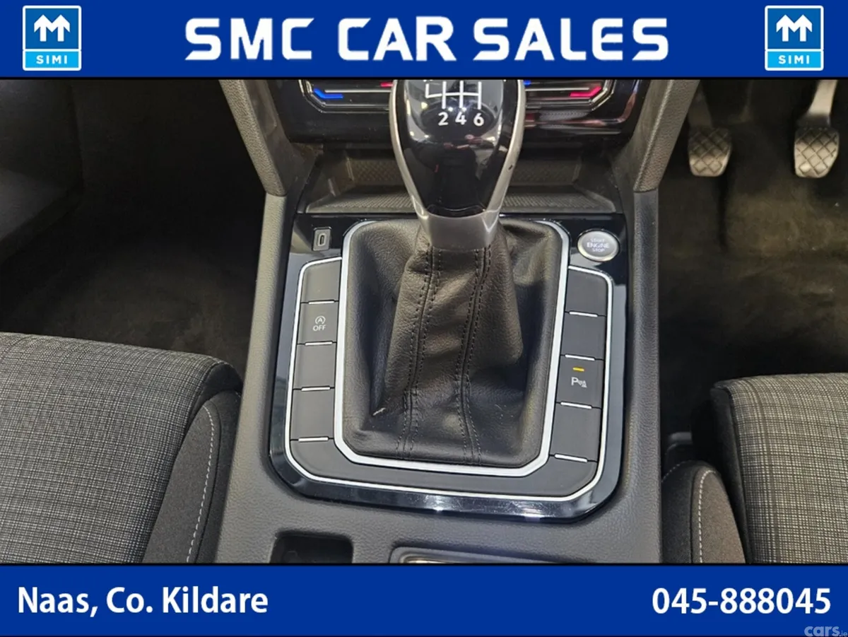Volkswagen Passat Saloon, Diesel, 2022, Grey