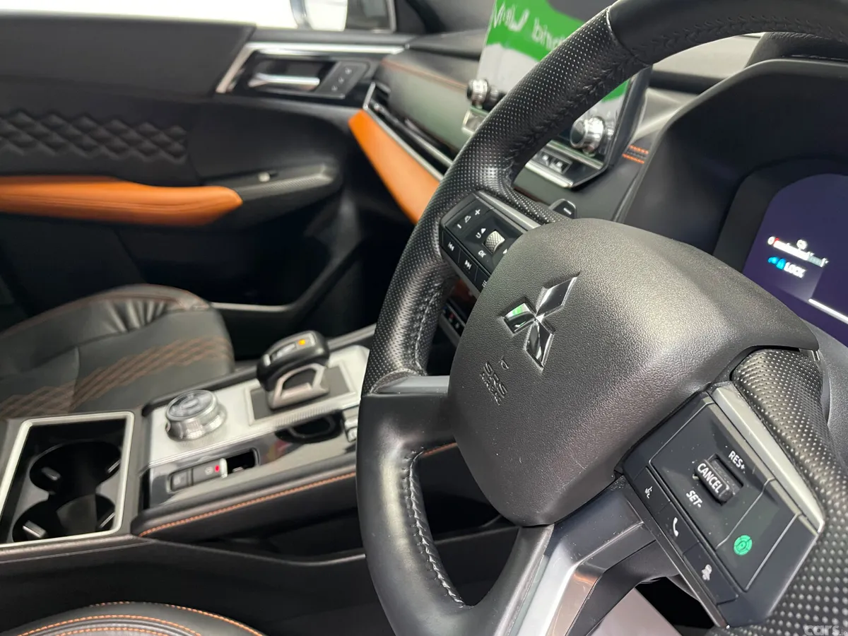 Mitsubishi Outlander SUV, Petrol Plug-in Hybrid, 2022, Black