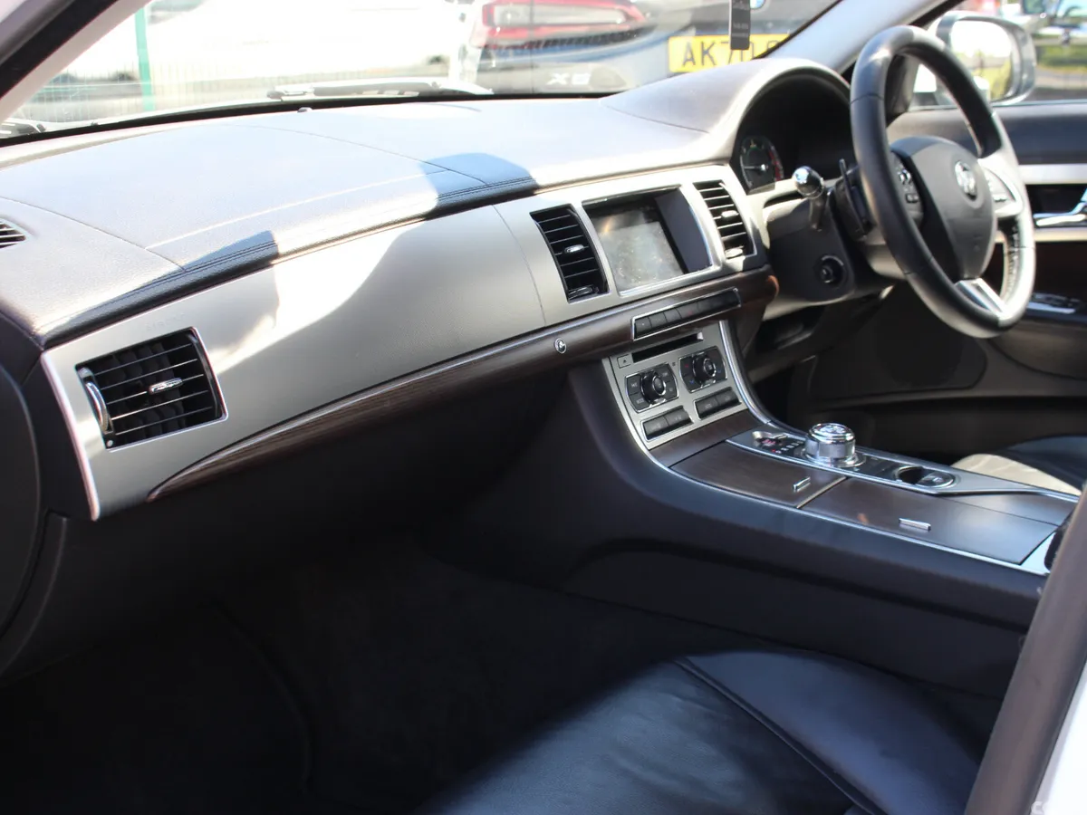 Jaguar XF Saloon, Diesel, 2014, White