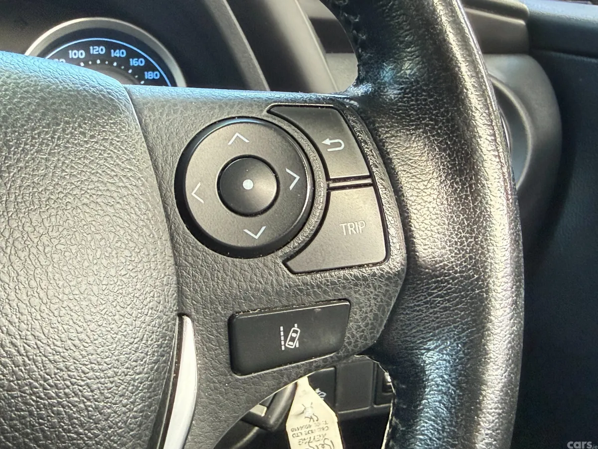 Toyota Corolla Saloon, Petrol, 2018, Grey