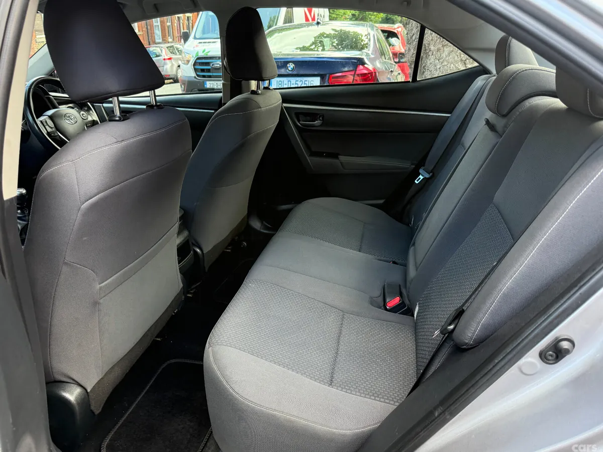 Toyota Corolla Saloon, Petrol, 2018, Grey