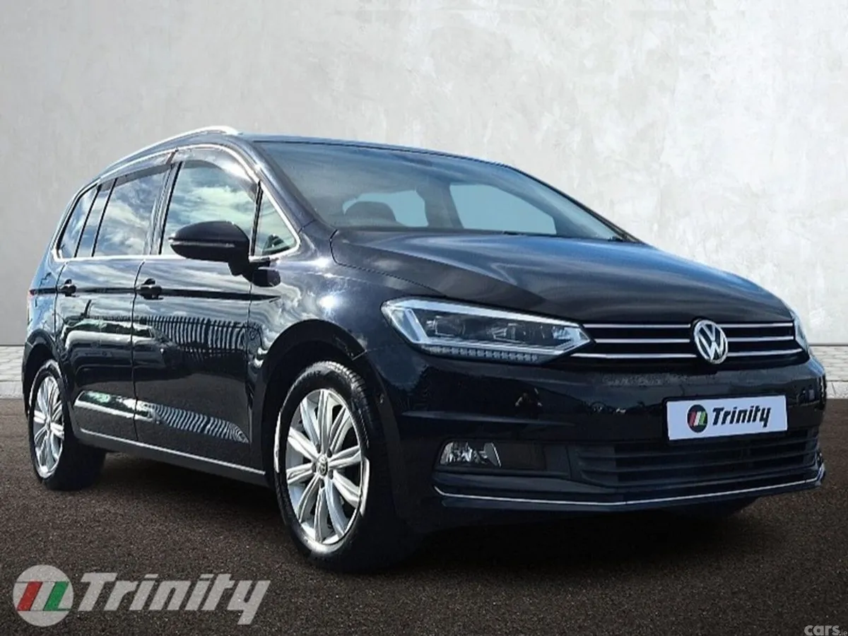 Volkswagen Touran MPV, Petrol, 2018, Black